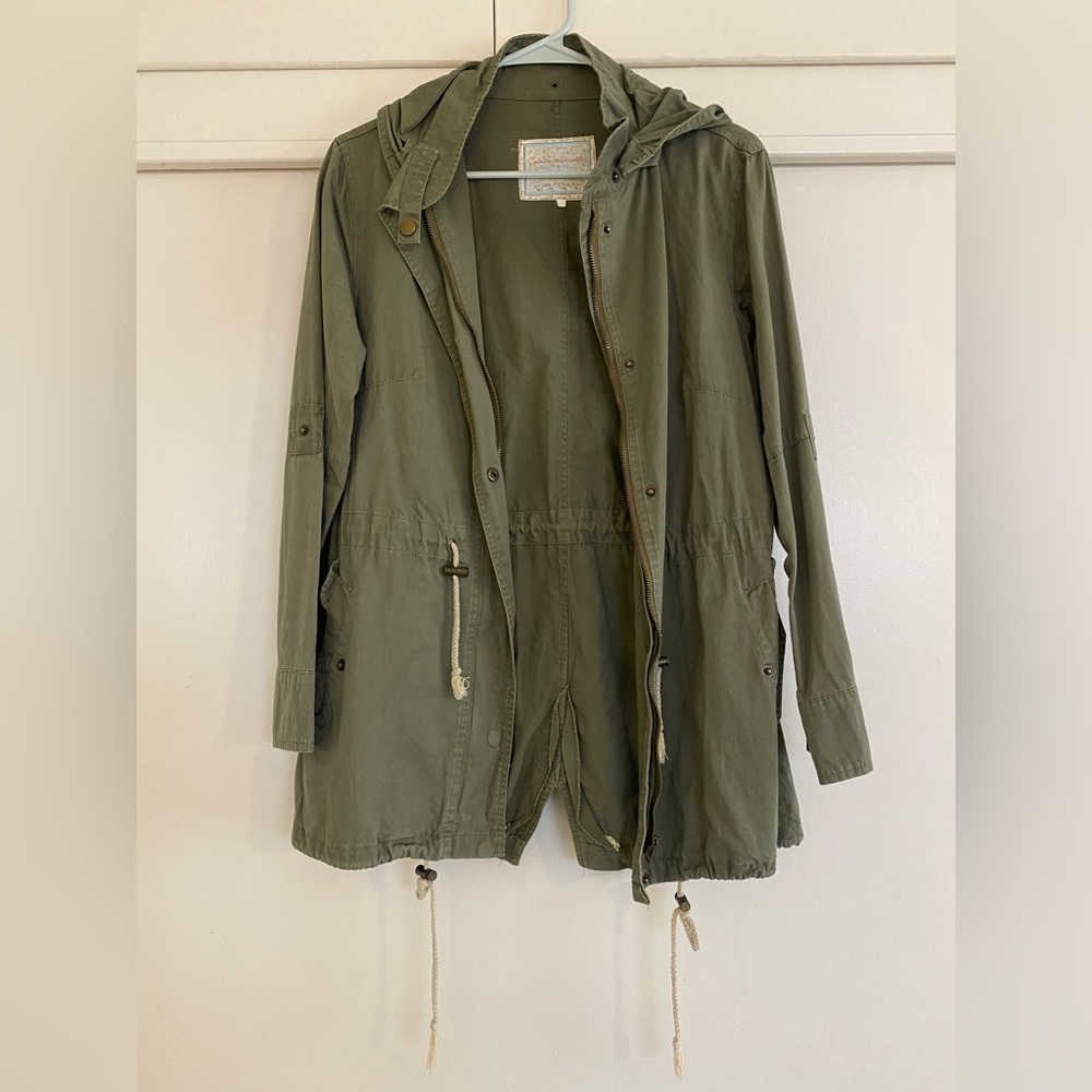 Spring/Autumn Utility Jacket with detachable hood, adjustable waist, Green